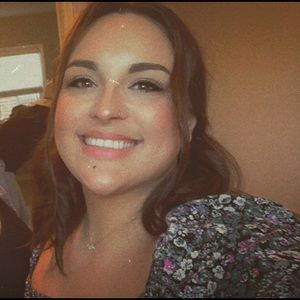 Meet your Posher, Gabriella